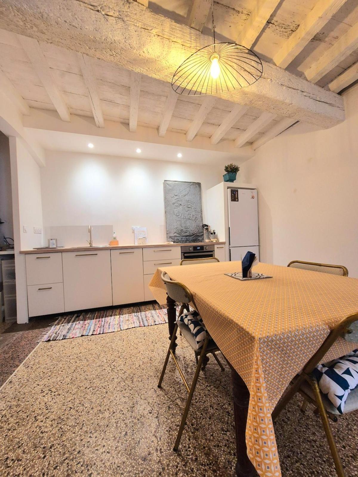 La Maison Des Artistes Hébergement de vacances Arles